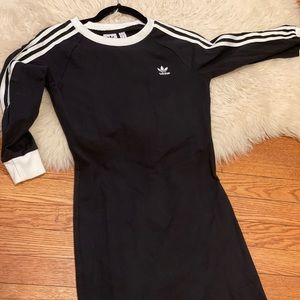 Adidas dress white black stripe original like new size small